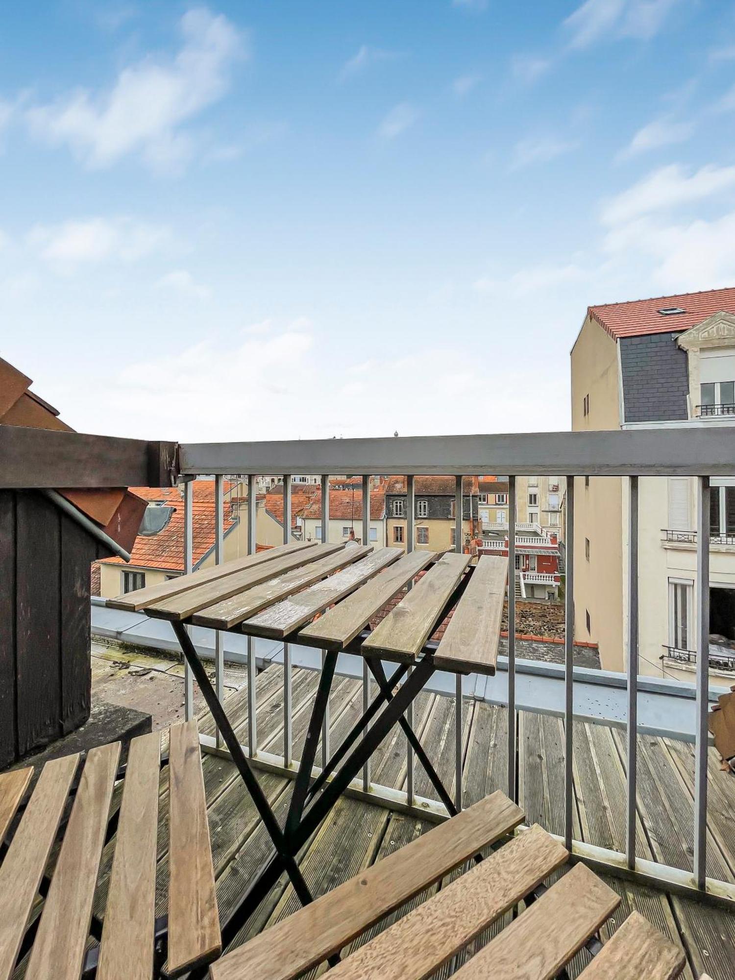 Pied-A-Terre A Montlucon Daire Dış mekan fotoğraf