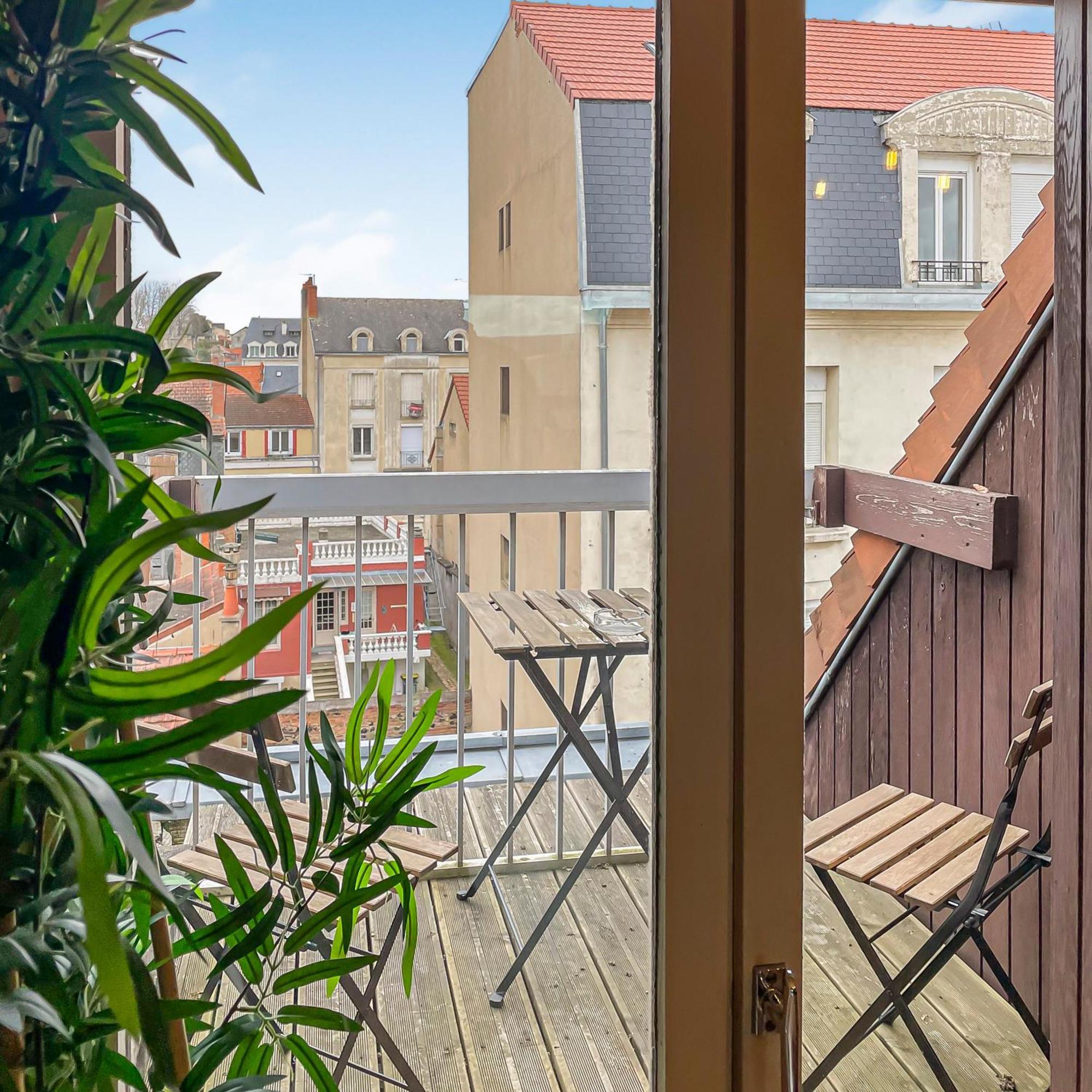 Pied-A-Terre A Montlucon Daire Dış mekan fotoğraf
